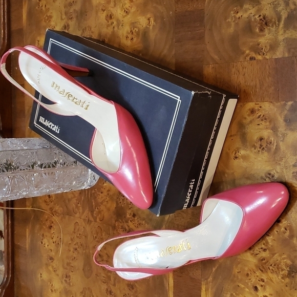Maserati Shoes - VINTAGE Maserati Coral Leather SlingBack Heels New in Box 8AAA Narrow Beautiful!